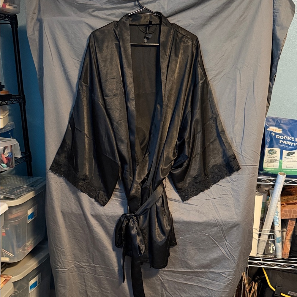 Torrid Midnight Black Lace-Trim Robe